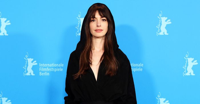 Anne Hathaway Wore a Hooded Dress on the Red Carpet