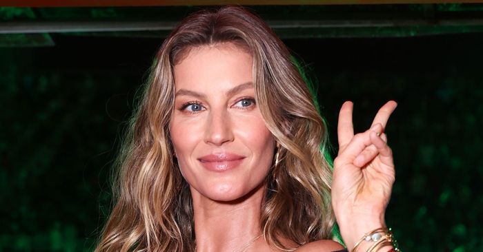 Gisele Bündchen’s Lower-Increase Skinny Jeans Are Absolutely 2003