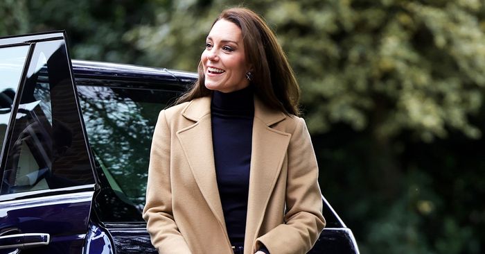 Kate Middleton Is Nevertheless On Board With the Mini-Bag Development