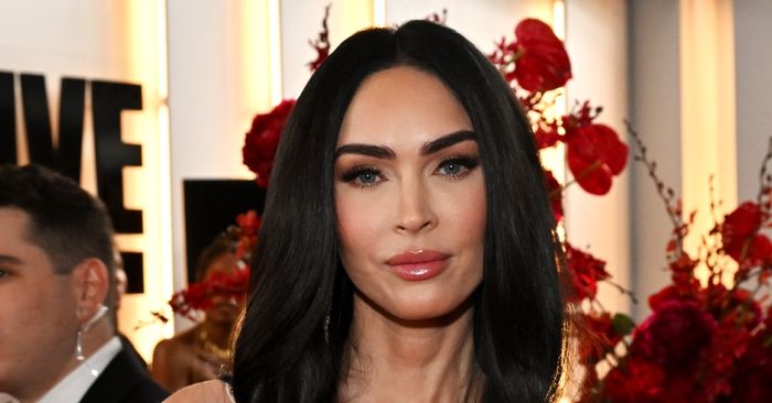 The $12 Kiss Lashes Megan Fox Wore at the Grammy Awards